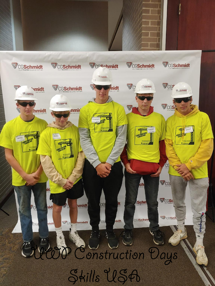 IGHS Students Posing for Construction Days Photo